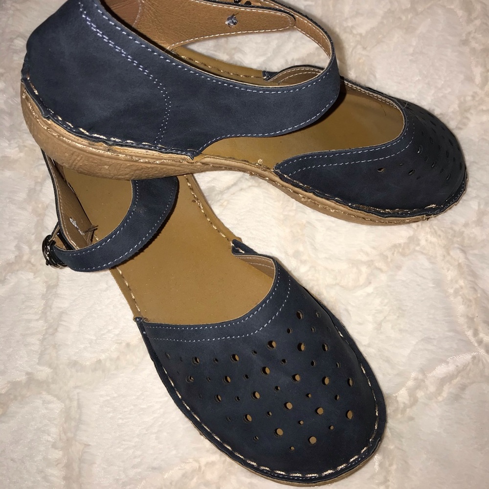 Navy sandals